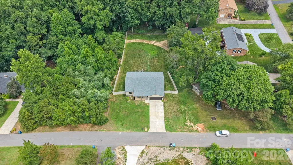 544 30th Avenue NW Hickory NC 28601