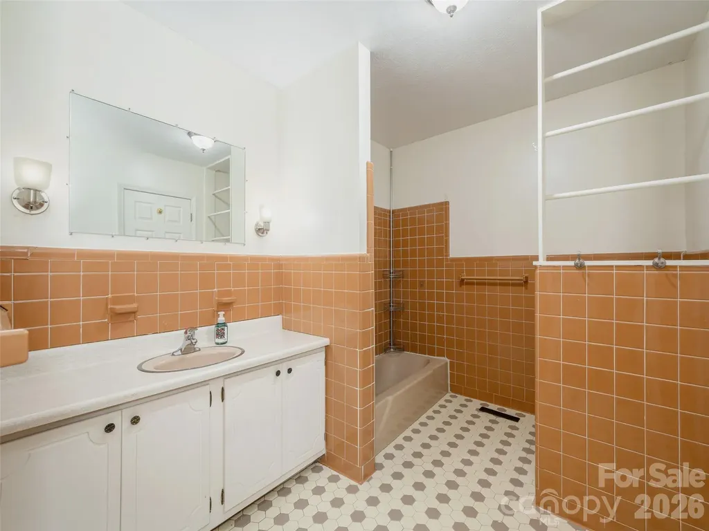 79 Edgewood Drive Arden NC 28704