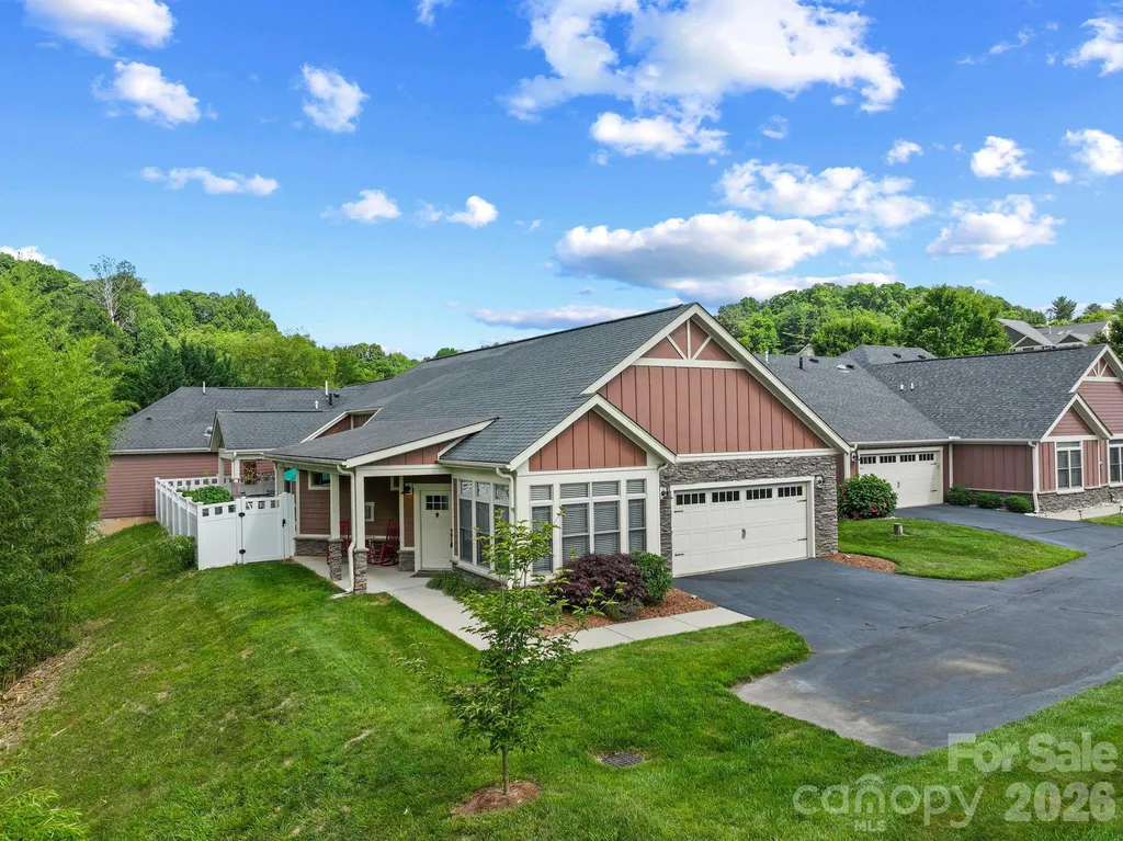 19 Westfield Way Candler NC 28715