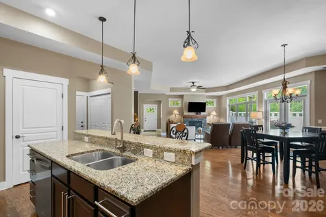 19 Westfield Way Candler NC 28715
