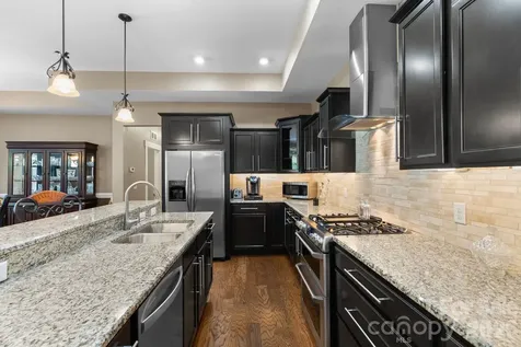 19 Westfield Way Candler NC 28715