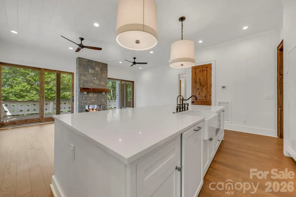 253 Old Boone Road Blowing Rock NC 28605