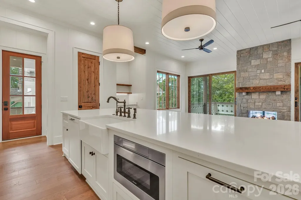 253 Old Boone Road Blowing Rock NC 28605