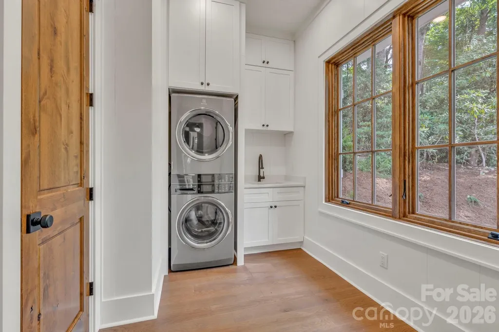 253 Old Boone Road Blowing Rock NC 28605