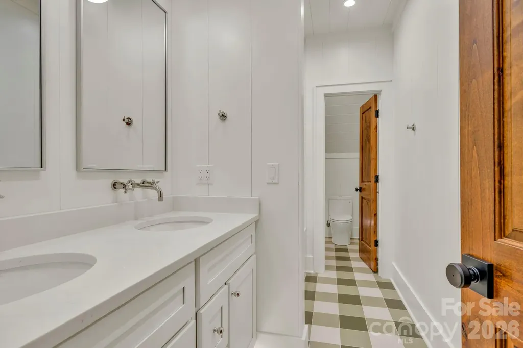 253 Old Boone Road Blowing Rock NC 28605