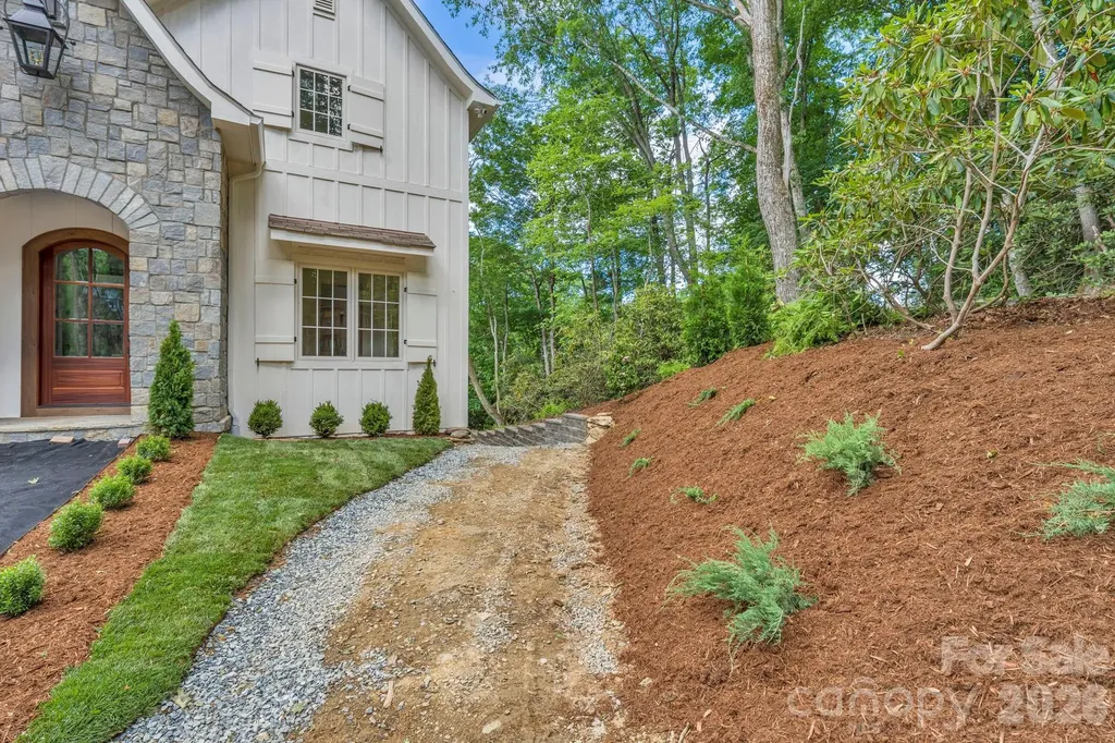 253 Old Boone Road Blowing Rock NC 28605
