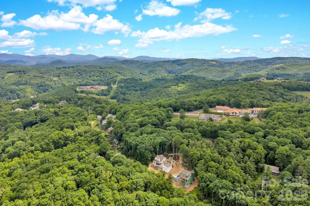 253 Old Boone Road Blowing Rock NC 28605