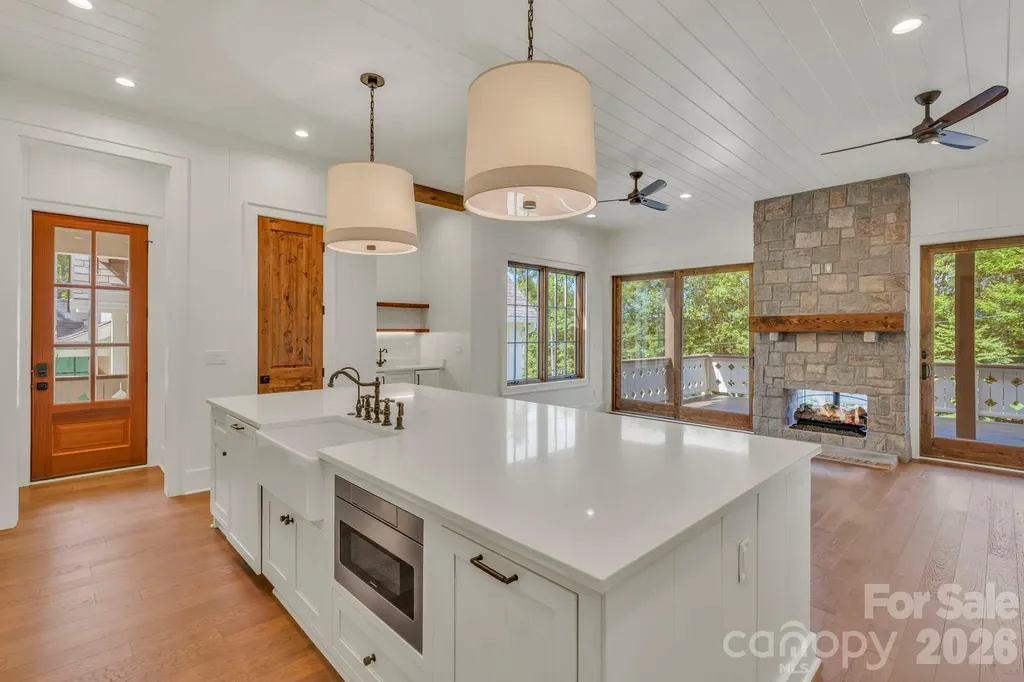253 Old Boone Road Blowing Rock NC 28605
