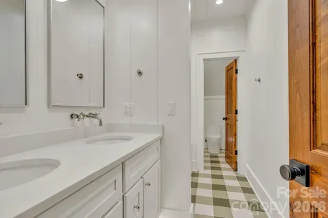 253 Old Boone Road Blowing Rock NC 28605