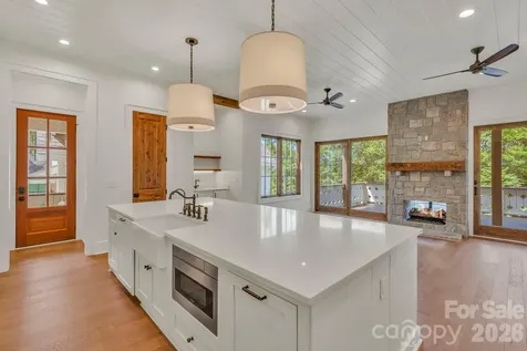 253 Old Boone Road Blowing Rock NC 28605