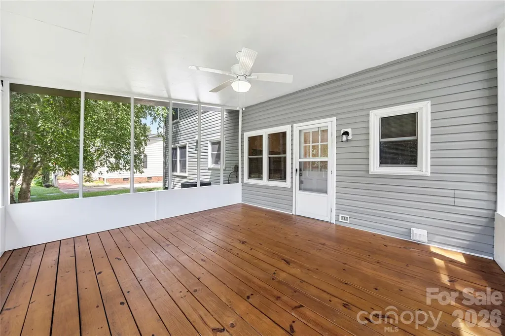 628 Bellows Lane Charlotte NC 28270