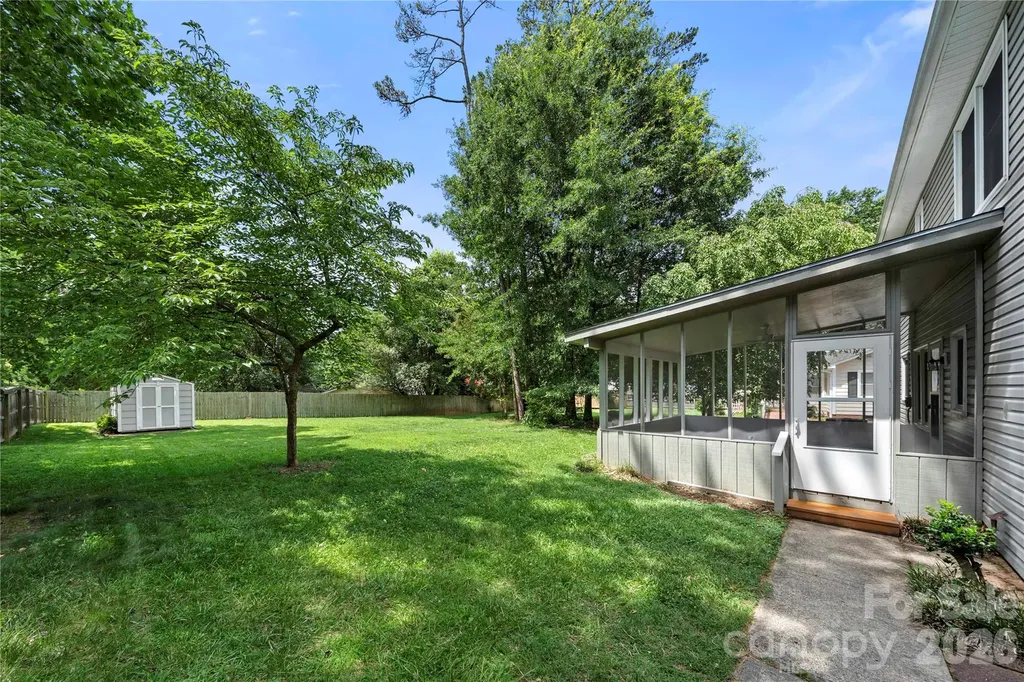 628 Bellows Lane Charlotte NC 28270