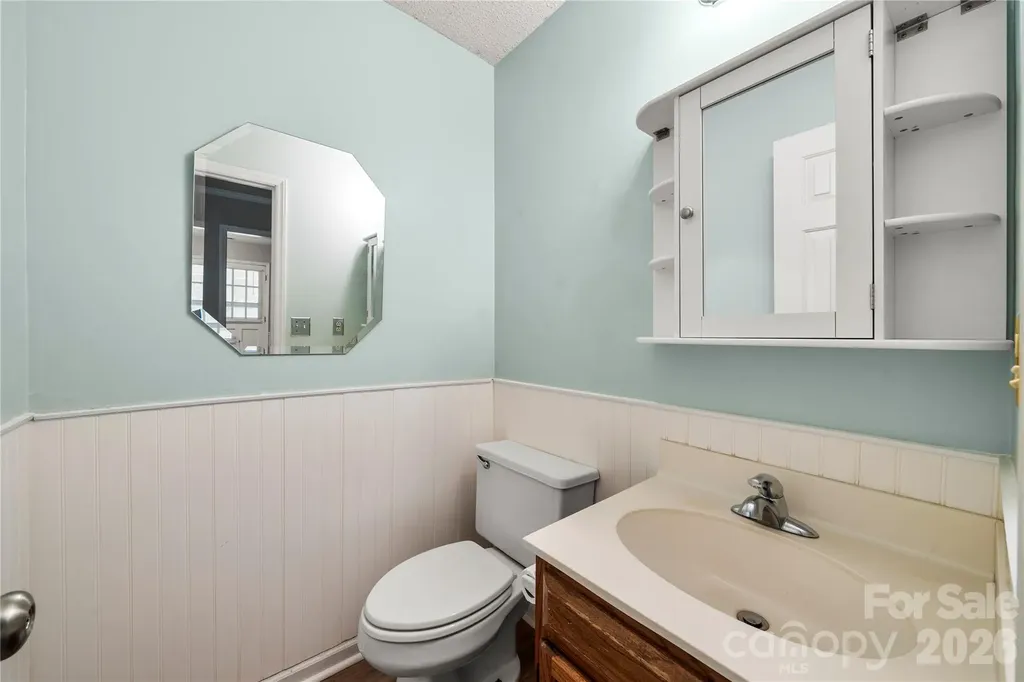 628 Bellows Lane Charlotte NC 28270