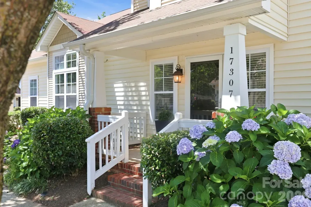 17307 Villanova Road Huntersville NC 28078