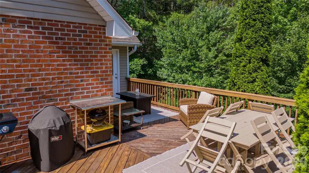 1518 Southpointe Drive Morganton NC 28655