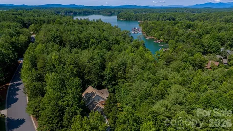 1518 Southpointe Drive Morganton NC 28655