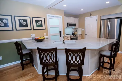 1518 Southpointe Drive Morganton NC 28655