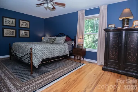 1518 Southpointe Drive Morganton NC 28655