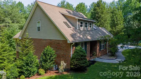 1518 Southpointe Drive Morganton NC 28655