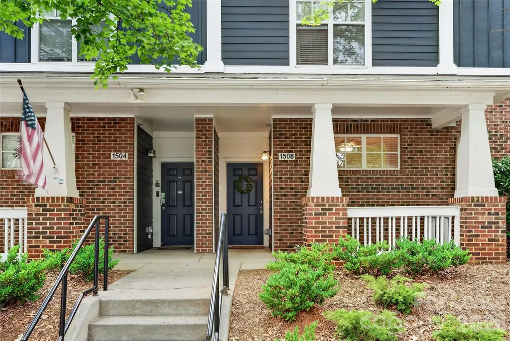 1508 Walnut View Drive Charlotte NC 28208