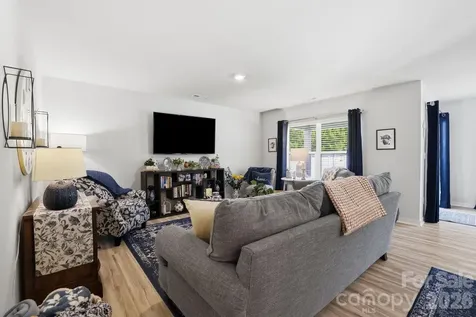 585 N Sparkleberry Street Chester SC 29706