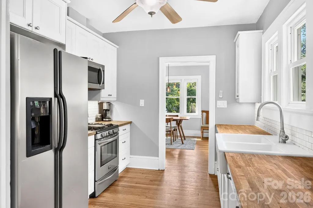15 Westgate Road Asheville NC 28806