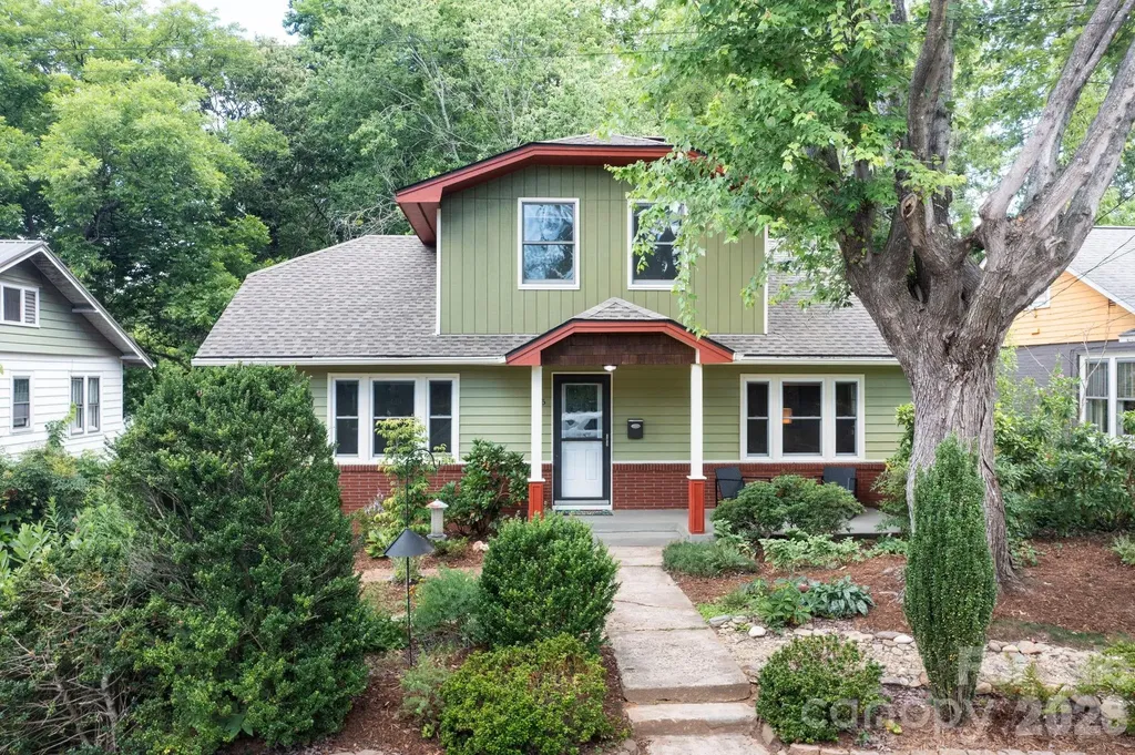 15 Westgate Road Asheville NC 28806