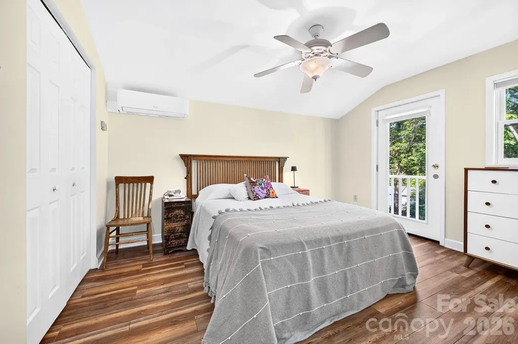 15 Westgate Road Asheville NC 28806