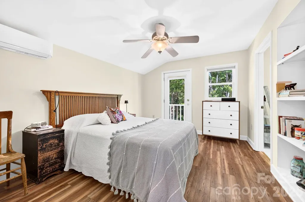15 Westgate Road Asheville NC 28806