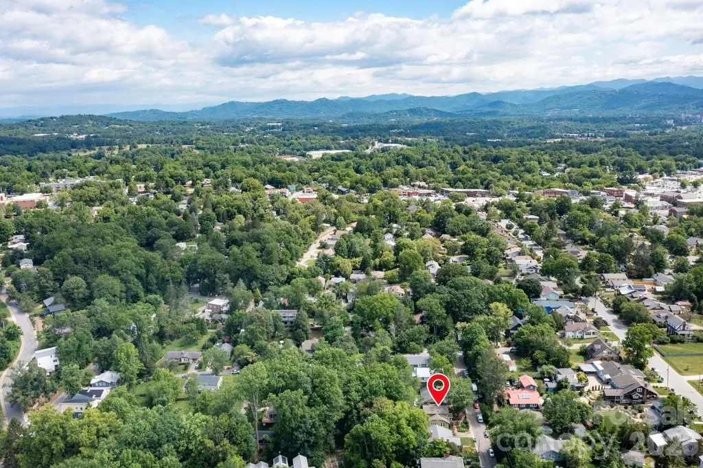 15 Westgate Road Asheville NC 28806