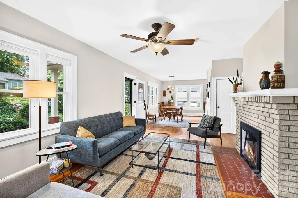 15 Westgate Road Asheville NC 28806