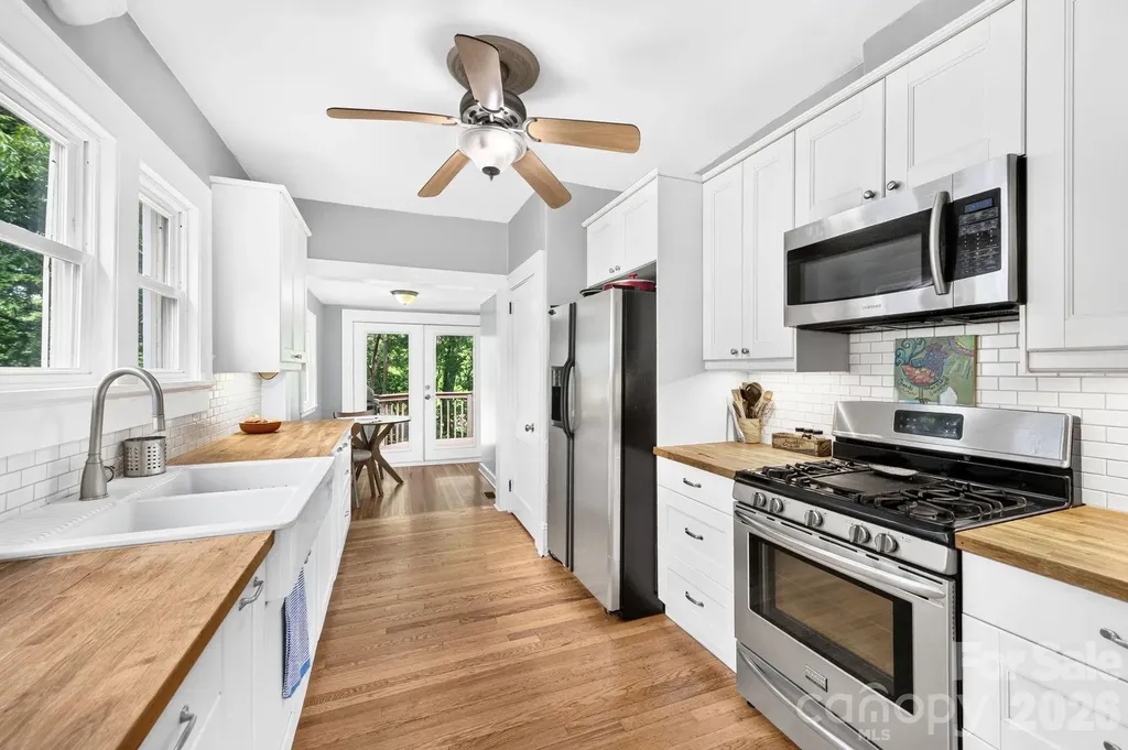 15 Westgate Road Asheville NC 28806