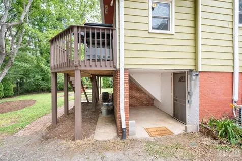 15 Westgate Road Asheville NC 28806