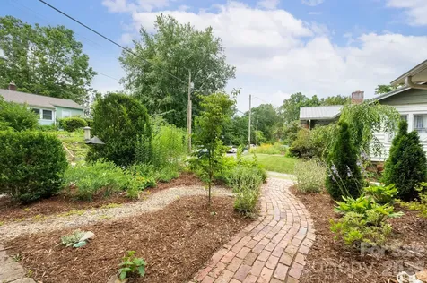 15 Westgate Road Asheville NC 28806