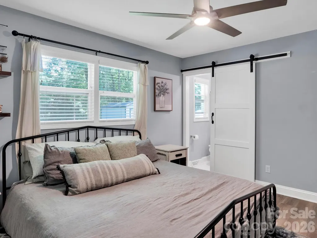 421 Catawba Circle N Matthews NC 28104