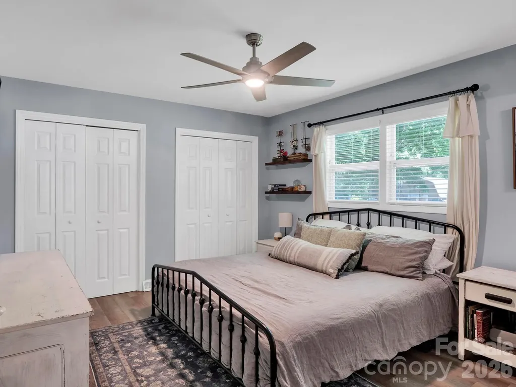 421 Catawba Circle N Matthews NC 28104
