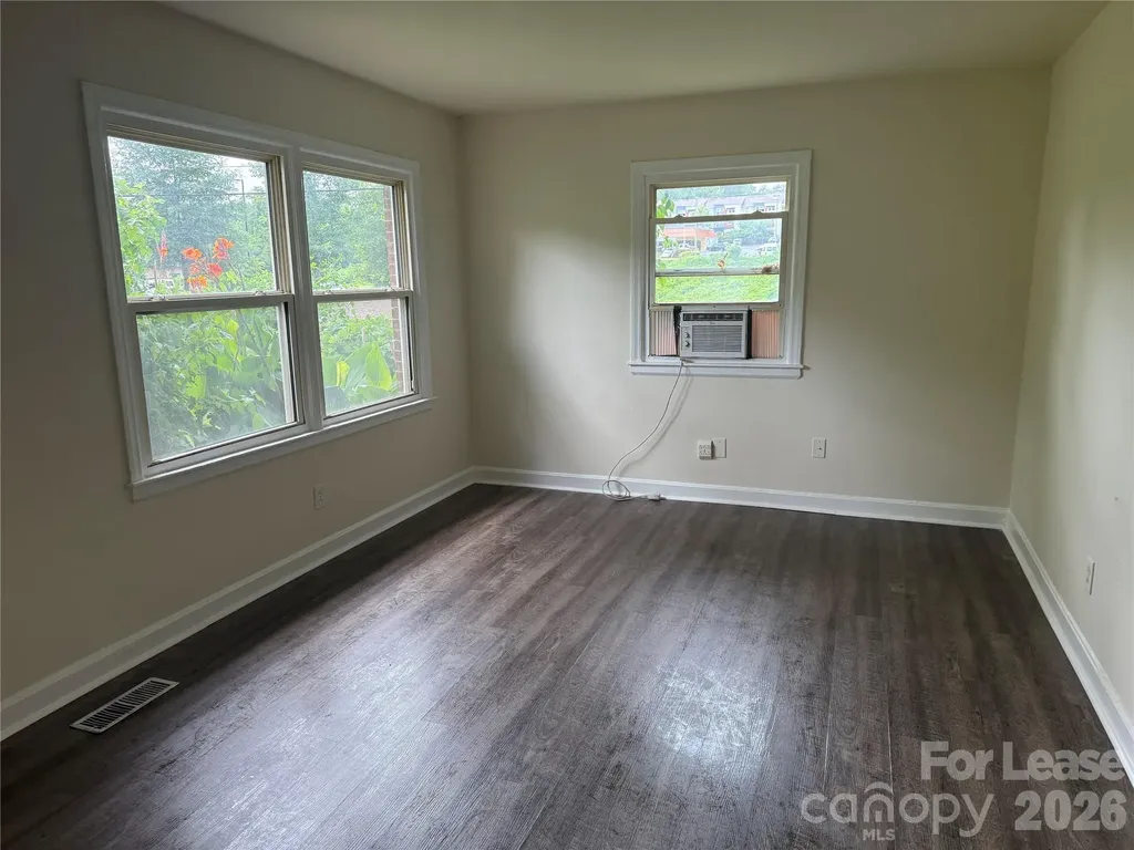 1520 Effingham Road Charlotte NC 28208