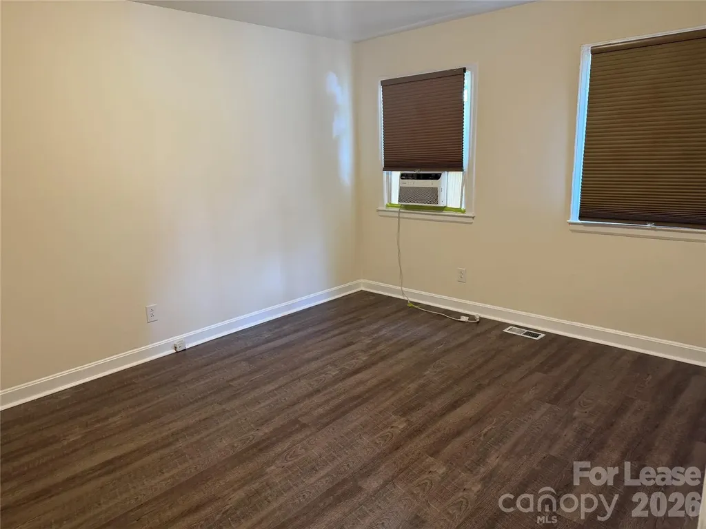 1520 Effingham Road Charlotte NC 28208