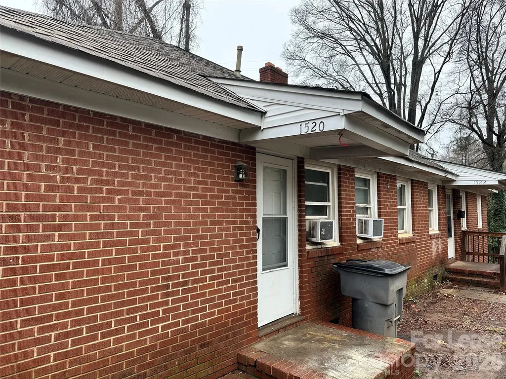 1520 Effingham Road Charlotte NC 28208