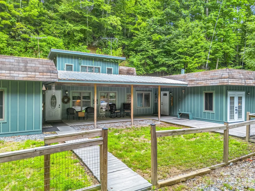 707 Cascade Trail Pisgah Forest NC 28768