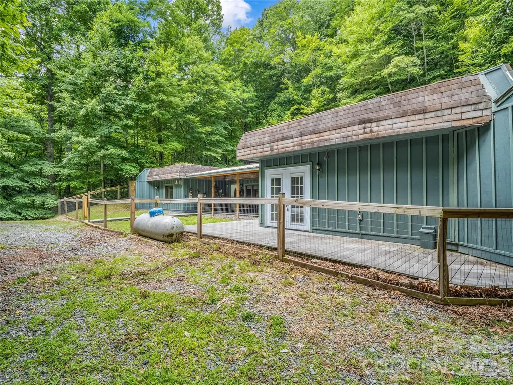 707 Cascade Trail Pisgah Forest NC 28768