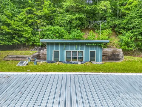 707 Cascade Trail Pisgah Forest NC 28768