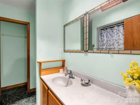 707 Cascade Trail Pisgah Forest NC 28768