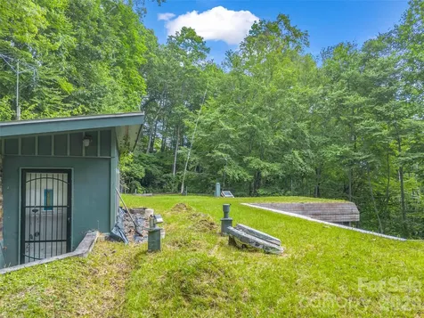 707 Cascade Trail Pisgah Forest NC 28768