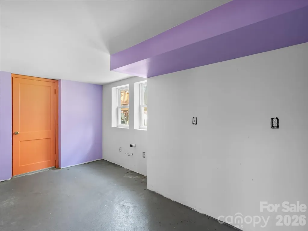 2 Pelzer Street Asheville NC 28804