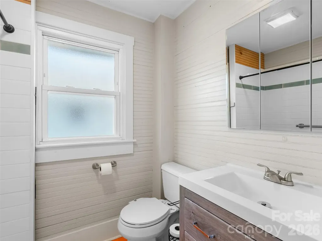 2 Pelzer Street Asheville NC 28804