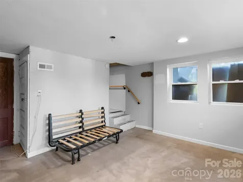 2 Pelzer Street Asheville NC 28804