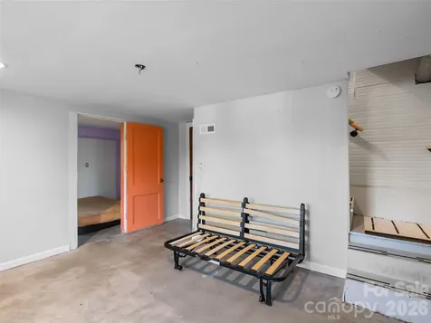 2 Pelzer Street Asheville NC 28804