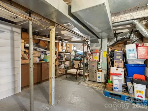 2 Pelzer Street Asheville NC 28804