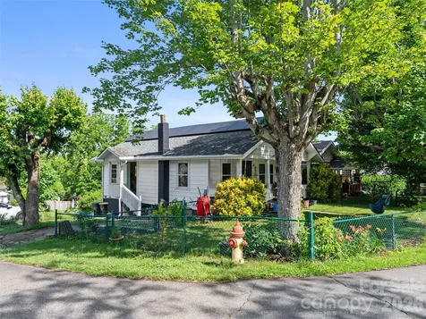2 Pelzer Street Asheville NC 28804